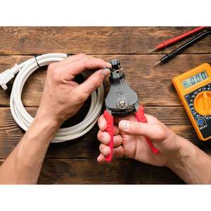 Toolland RÉGLAGE AUTOMATIQUEMENT LE COUPE-DÉNUDEUR DE FIL - Product Image 2