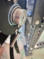 Appareil d'entraînement centrifuge à volant d'inertie pour l'entraînement de force isoinertielle, machine d'exercice excentrique murale pour la performance athlétique