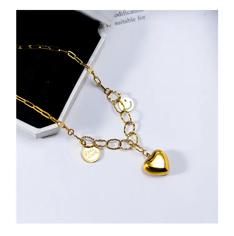 Cadeau pour la fête des mères, chaîne à maillons cubains personnalisée 18k pour femmes, collier en acier inoxydable avec pendentif cœur et Smiley en or