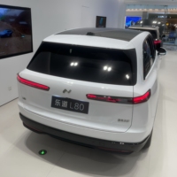 Mobil Listrik Murni Nio Onvo L80 Model 2026, Pengisian Cepat Tegangan Tinggi 900V, EV 2/4WD SUV, Kendaraan Energi Baru, Mobil China untuk Dijual