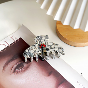 OBM Fashionable Hot Selling 10cm <b>Black</b> and White Striped Acetate <b>Hair</b> Claws Personalized Custom Rhinestone logo <b>Hair</b> <b>Accessories</b> - Product Image 6