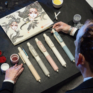 Stylo gel noir <span class=keywords><strong>de</strong></span> stylo à points chauds <span class=keywords><strong>de</strong></span> style chinois avec poche en plastique Durable élégant pointe <span class=keywords><strong>de</strong></span> 0.5mm Option <span class=keywords><strong>de</strong></span> logo personnalisé - Product Image 3