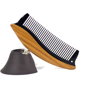 Peine de masaje de madera de Hengyang County Lanlong Township, peine de cuerno de vaca hecho a mano de 15 cm para mujeres, niños y adultos - Product Image 2