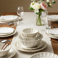 Assiette à dîner en céramique blanche de style européen vintage, bord festonné, pour mariage, événement, vaisselle écologique