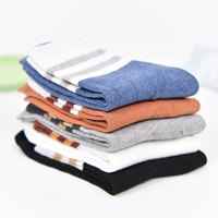 Top qualité été drôle hommes coton absorber la sueur mode classique rayé chaussettes