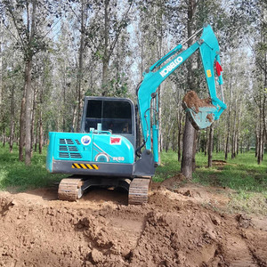 KOBELCO 95% Neuf SK60 Mini-excavatrice d'occasion SK 60 6T 6 tonnes Moteur diesel Isuzu Hydraulique sur chenilles Digger d'occasion - Product Image 3