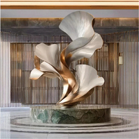 Sculpture florale en acier inoxydable plaqué or rose, durable pour l'extérieur, le jardin, les lieux de mariage, les halls de centres commerciaux et la décoration intérieure