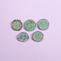 Usine en gros personnalisé diverses formes émail amour la série Ocean Earth protéger l'environnement épingles en émail doux