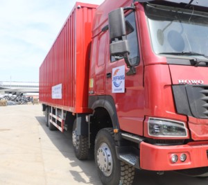 Camión contenedor eficiente HOWO de alta capacidad de 10 toneladas para transporte para envío de contenedores - Product Image 2