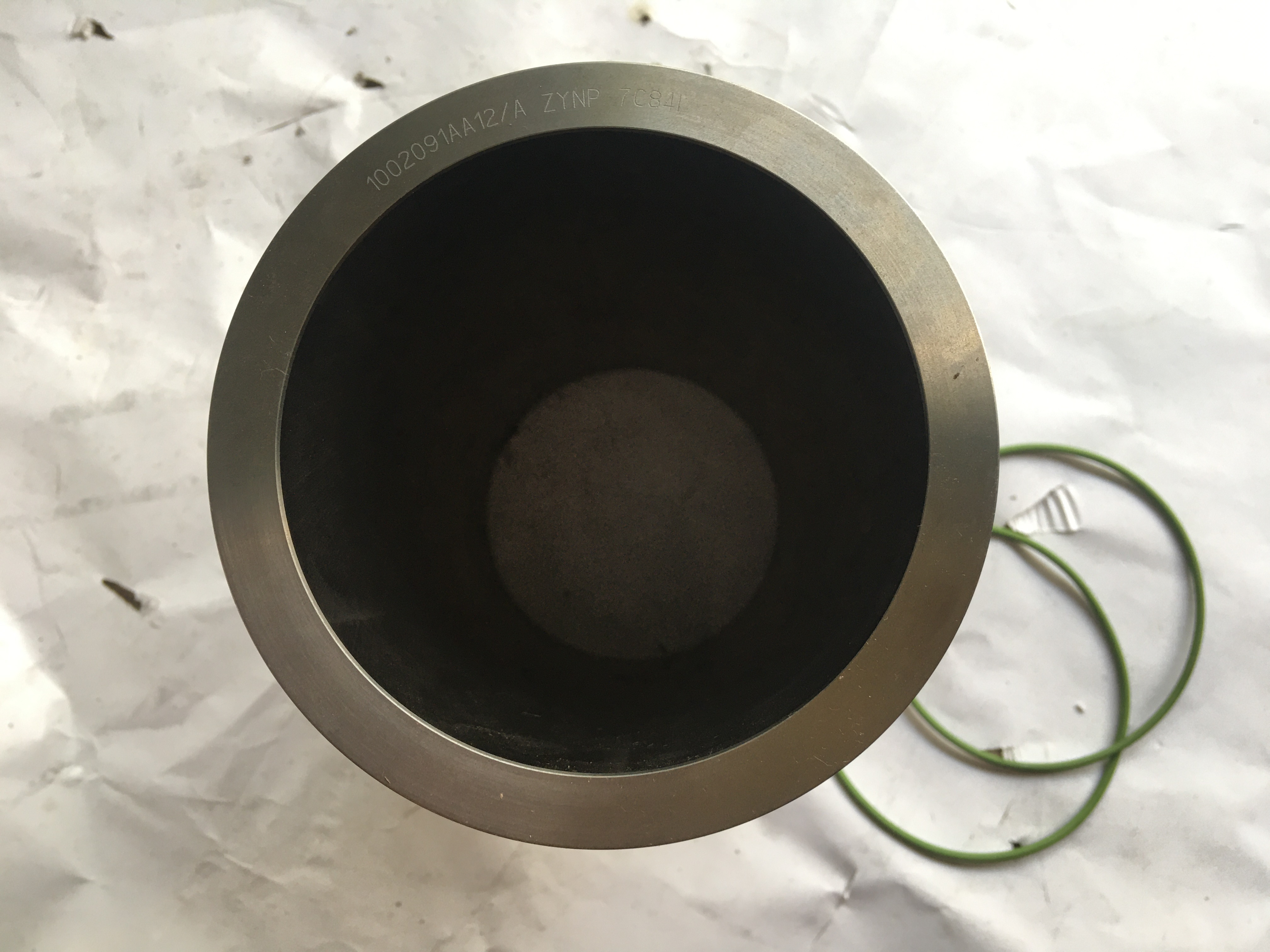 21040718 21581975 Cylinder Liner Kit PENTA TAD734GE - SHUNPING