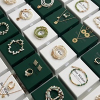 Boîte à bijoux en papier personnalisée avec logo, emballage pour bijoux, pierres précieuses, bracelet, présentoir à bijoux, boîte à bracelet Cartier, rangement pour collier