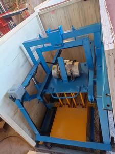 Kleine Mini Draagbare Mobiele Eierleggende Bestrating Vliegas Beton Cement Moulding Handmatige Holle Blok <span class=keywords><strong>Making</strong></span> <span class=keywords><strong>Machine</strong></span> Prijs - Product Image 6