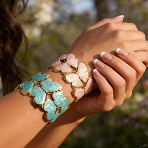 Pulsera de Aleación de Zinc con Diseño de Mariposa, Chapada en Oro de 18k, Ajustable, Joyería de Primavera/Verano - Product Image 1