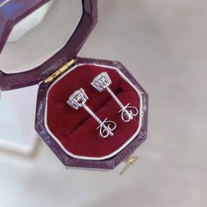 Pendientes de Oro de 18K Xinfly, Diseño Clásico de Seis Garras, 0.64CT H-VVS, Gran Venta de Verano, Diseño Elegante Occidental para Novia, Compromiso, Boda - Product Image 2