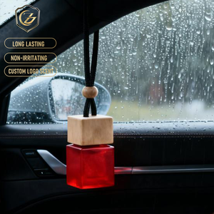 Diffuseur de voiture OEM 8 ml en verre carré moderne et écologique, <span class=keywords><strong>d</strong></span>ésodorisant nuptial, logo personnalisé, thème mariage, arôme orange - Product Image 1