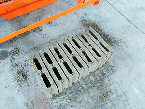 Macchina blocco di mattoni in calcestruzzo la produzione di piccole macchine per il <span class=keywords><strong>lavoro</strong></span> <span class=keywords><strong>a</strong></span> casa - Product Image 5