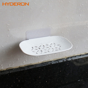 Jabonera ovalada de plástico para montar en la pared, con diseño floral y autodrenaje, para baño. - Product Image 1