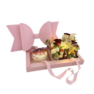 Elegante 16*<span class=keywords><strong>8</strong></span>*6 Zoll Kuchenbox mit Klarsichtdeckel, Blumen-Geschenkbox in Rosa und Rot mit Schleife für Valentinstag, Neujahr, Muttertag - Product Image 1