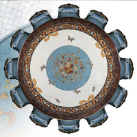 Ensemble de table à manger ronde de style baroque italien, table sculptée de luxe avec décor doré, chaises avec accents imprimés papillon