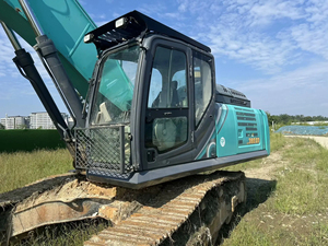 Excavatrice sur chenilles hydraulique d'occasion Kobe Steel SK380XD, 38 tonnes, ultra-lourde, pour travaux miniers, avec flèche renforcée. - Product Image 3