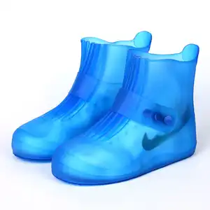 Yağmur geçirmez ayakkabı yağmur ayakkabı kapağı su geçirmez yağmur çizmeleri kadınlar erkekler için tırtıklı silikon ayakkabı koruyucu silikon yağmur çizmeleri