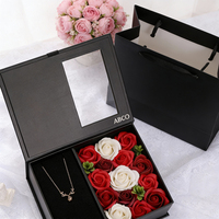Coffret Cadeau Saint-Valentin : Boîte à Bijoux, Rouge à Lèvres, Collier, Savon Rose, Fleur, Parfum, Bougie, Boîte en Papier pour Parfums, Colliers et Jouets