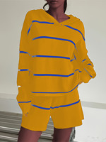 Fabricant de pulls Causal Loose Fit Ensemble deux pièces en tricot à rayures pour femmes Pull à capuche avec short