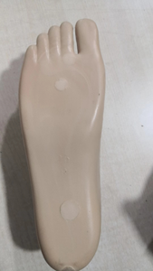 Kaki Prostetik Dinamis Berkualitas Tinggi dengan Penyimpanan Energi dan Inti Serat Karbon untuk Pasien Amputasi - Product Image 3