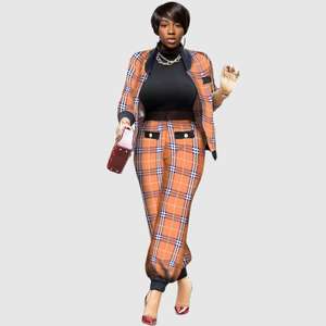 Женский осенний повседневный комплект из двух предметов с длинными рукавами и брюками в клетку «гусиная лапка» - Product Image 4