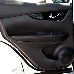 Funda de Cuero para Apoyabrazos de Puerta Nissan Qashqai J11 16-18 Delantera, Microfibra Auténtica, Mejora la Protección Interior - Product Image 3