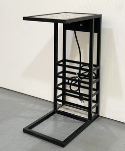 <span class=keywords><strong>Table</strong></span> d'appoint moderne <span class=keywords><strong>en</strong></span> forme de C, cadre <span class=keywords><strong>en</strong></span> métal doré, plateau <span class=keywords><strong>en</strong></span> coquille, salon, chambre <span class=keywords><strong>à</strong></span> coucher, hôtel, design gain de place - Product Image 3