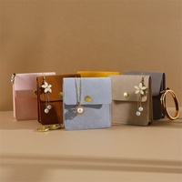 Petites pochettes à bijoux en microfibre avec séparateur, pochette à bijoux épaisse, cadeau de mariage, pochette bouton, sac à bijoux, boucles d'oreilles, collier, bague