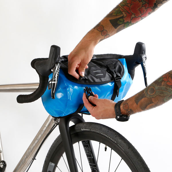Oem Odm 100% Waterproof Pvc Roll Top Bike Rack Frame Bag Welding 25l Fashionable Cycling Bag With Customized Logo