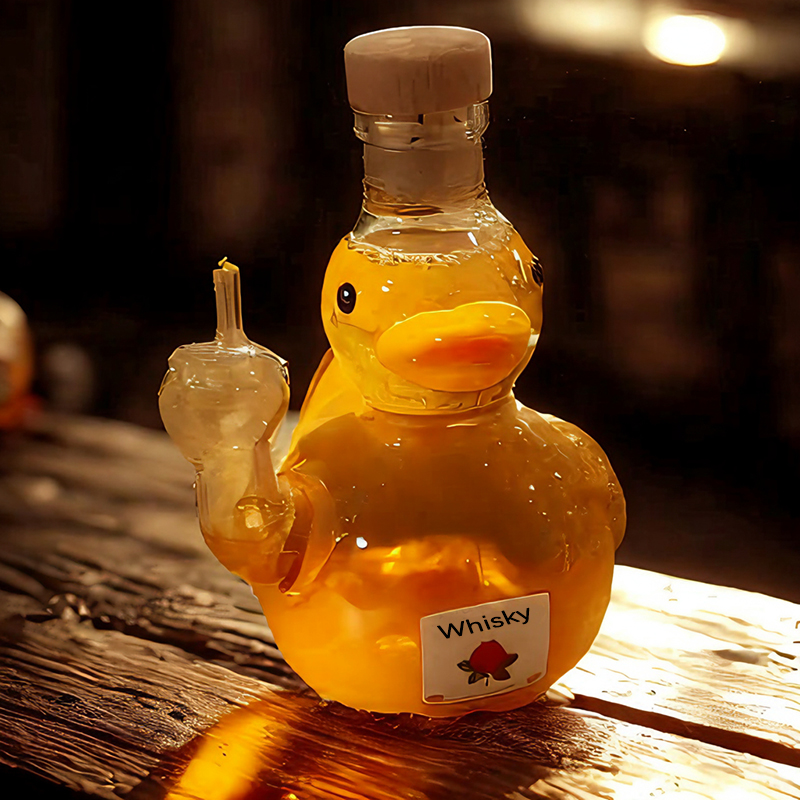 Whiskey Bottle 10oz Middle Finger Quack Duck Wine Decanter Creative Tasting Glasses Animal-themed Novel Statue Creative Tasting Glasses For Bar Home Office Decor Gifts Liquor Lovers