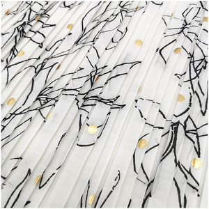 Ăn Mặc Vải Tùy Chỉnh In Ấn 75D Voan Xếp Li Vải 100% Polyester Foil In Ấn Xếp Li Vải - Product Image 1