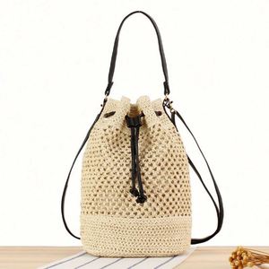 Sac seau bandoulière portable en papier tressé fait main pour femme, style bohème, idéal pour la plage, avec port USB - Product Image 3