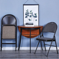 Chaise pliante en métal à poignée facile à transporter, tissu confortable en acier gris de couleur grise pour événement de réunion