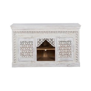Meuble TV en bois sculpté à la main avec un design Jali complexe, console de divertissement en bois massif avec rangement, blanc vintage - Product Image 2