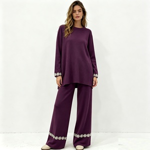 Ensemble élégant en tricot de laine mélangée, pull à manches longues + pantalon large avec strass, vêtements de détente décontractés de luxe pour femmes - Product Image 5