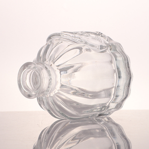 Botella de aroma estilo Ins, botella de vidrio transparente en relieve, adornos de vidrio para el hogar - Product Image 5
