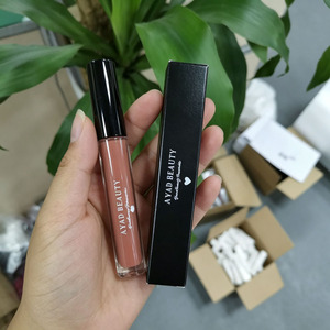 Brillo Labial Personalizado, Brillo Labial de Marca Privada, Voluminizador e Hidratante, OEM, Logotipo Personalizado, Venta al Por Mayor - Product Image 6