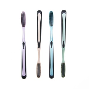 Cepillos <span class=keywords><strong>de</strong></span> <span class=keywords><strong>Dientes</strong></span> Manuales para Adultos con Cerdas <span class=keywords><strong>de</strong></span> Alta Densidad y Cabezal Largo para Uso Diario, Limpieza Dental, Uso Familiar, <span class=keywords><strong>Cepillo</strong></span> <span class=keywords><strong>de</strong></span> <span class=keywords><strong>Dientes</strong></span> Proporcionado por OEM - Product Image 1