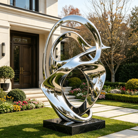 Sculpture abstraite en métal patiné bronze, art moderne d'anneaux entrelacés, grande statue de jardin extérieure