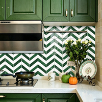 Nouveautés : Carreaux Chevron Autocollants Imperméables au Design Géométrique Moderne pour Murs de Salon, Cuisine et Chambre à Coucher (Vente en Gros)