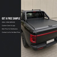 Couverture de benne rétractable OEM pour camion, couvercle de benne rigide noir mat, poignée intégrée, compatible barre de sport, faible MOQ