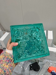 Briques de verre décoratives multicolores irisées pour cloisons murales intérieures, modernes, translucides, résistantes au feu et imperméables - Product Image 4