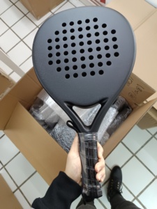 Raqueta de Pádel Personalizada de Fibra de Carbono Nueva - Product Image 4