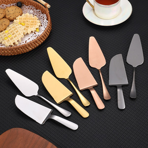 Wholesale Stainless Steel <strong>Cake</strong> <strong>Knife</strong> With Tooth Triangle Pizza <strong>Knife</strong> Kitchen Flat Spatula Flatware