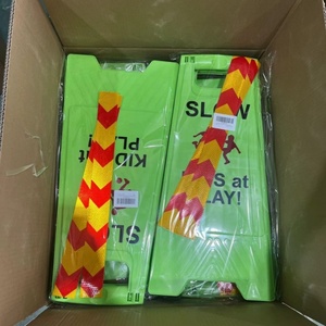 Bảng hiệu sàn ướt hai mặt màu xanh lá cây tươi sáng trẻ em chậm chơi dấu hiệu cảnh báo với băng phản chiếu cho an toàn giao thông - Product Image 5