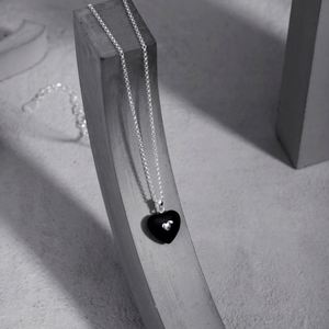 Collar con Forma de Corazón Estilo Metálico Dylam, Joyería Romántica de Plata de Ley 925, Collares Chapados en Rodio - Product Image 5